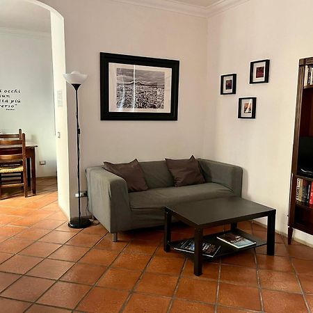 Palazzo Rota Guesthouse ナポリ エクステリア 写真
