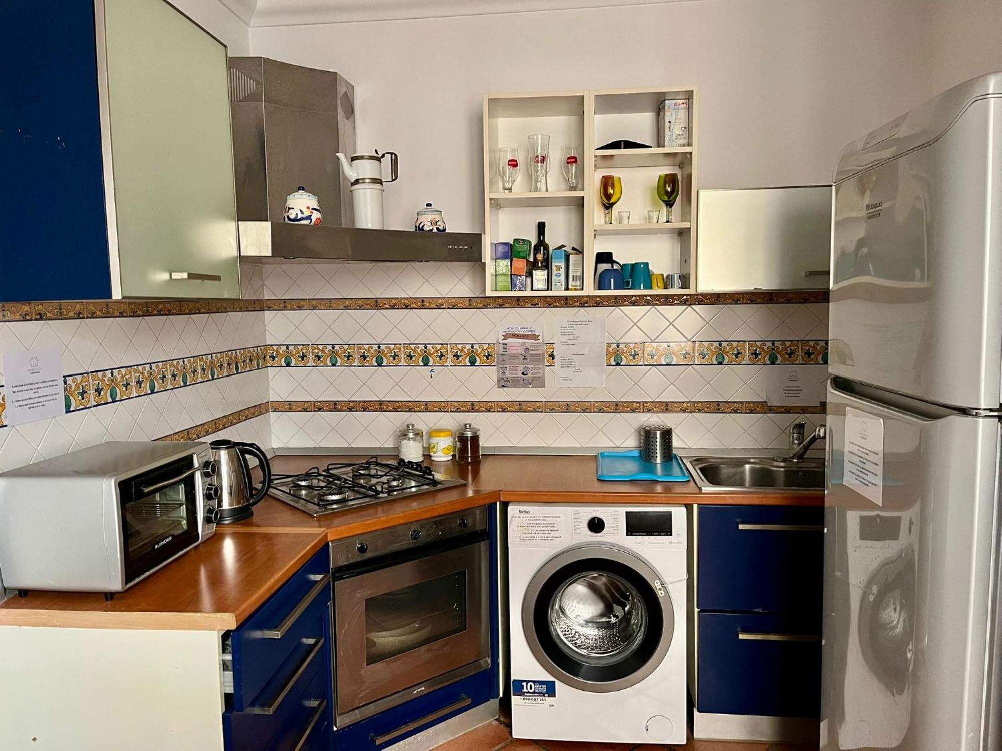 Palazzo Rota Guesthouse ナポリ エクステリア 写真