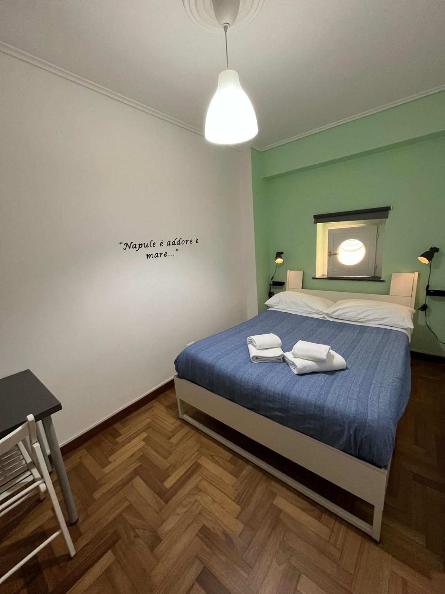 Palazzo Rota Guesthouse ナポリ エクステリア 写真