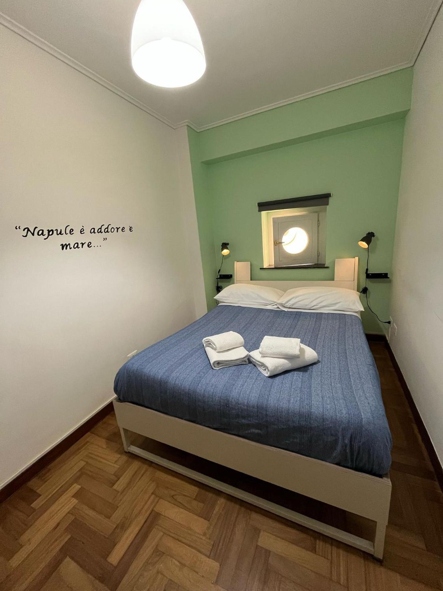 Palazzo Rota Guesthouse ナポリ エクステリア 写真